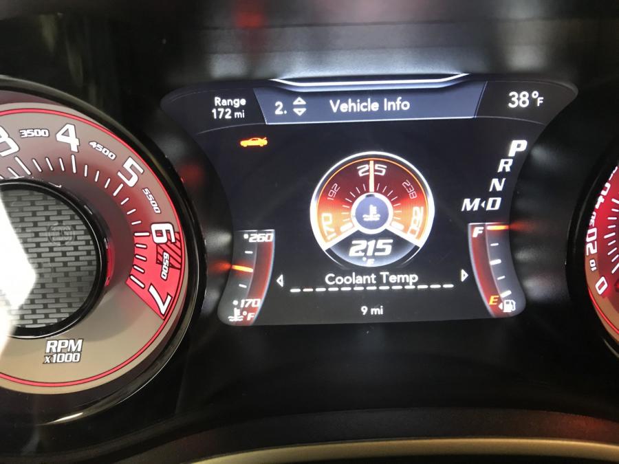 Панель приборов Dodge Challenger SRT Demon (LC) 2018 года  (фото 71 из 162)